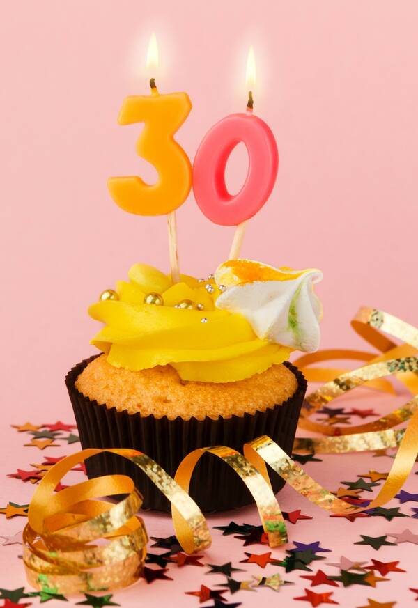 30th anniversary_cupcake