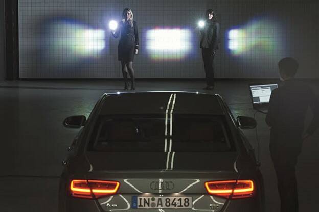 Audi matrix LED headlamp demonstration